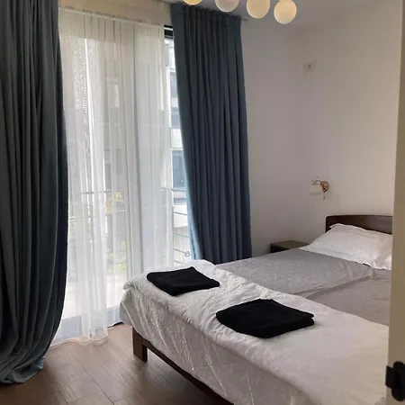 Dejan Lovely Flat With Jacuzzi * Üsküp