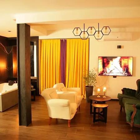 Dejan Lovely Flat With Jacuzzi Daire